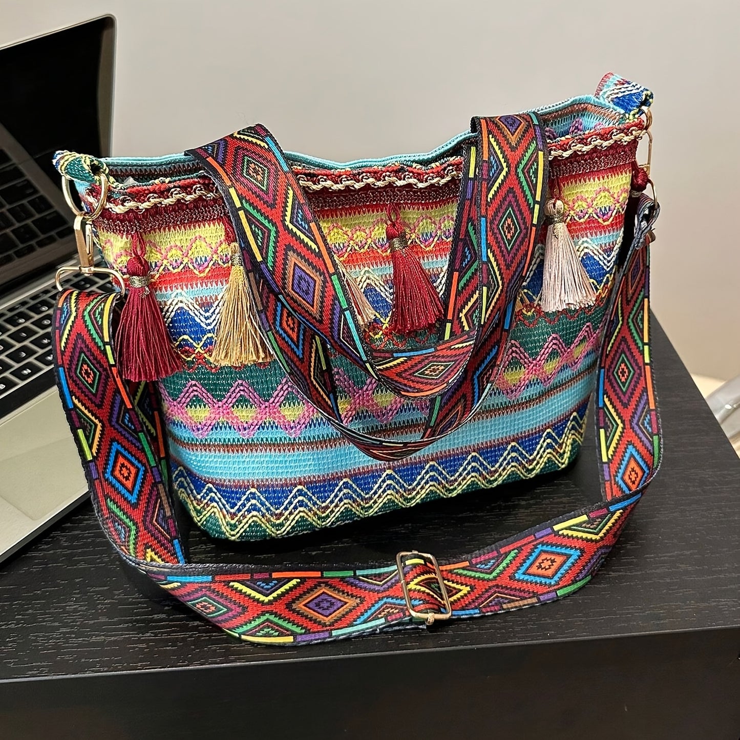 Bolsa com Franjas Boho estilo Ancestral