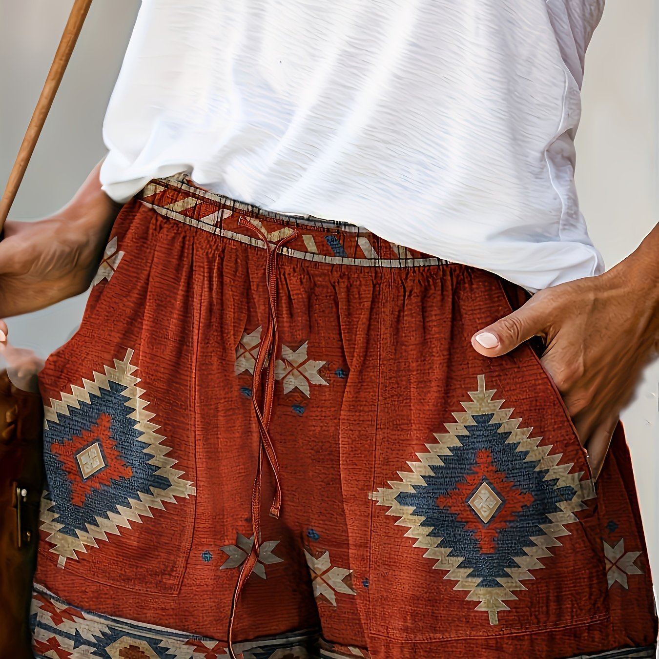 Shorts vintage com estampa Geometrica