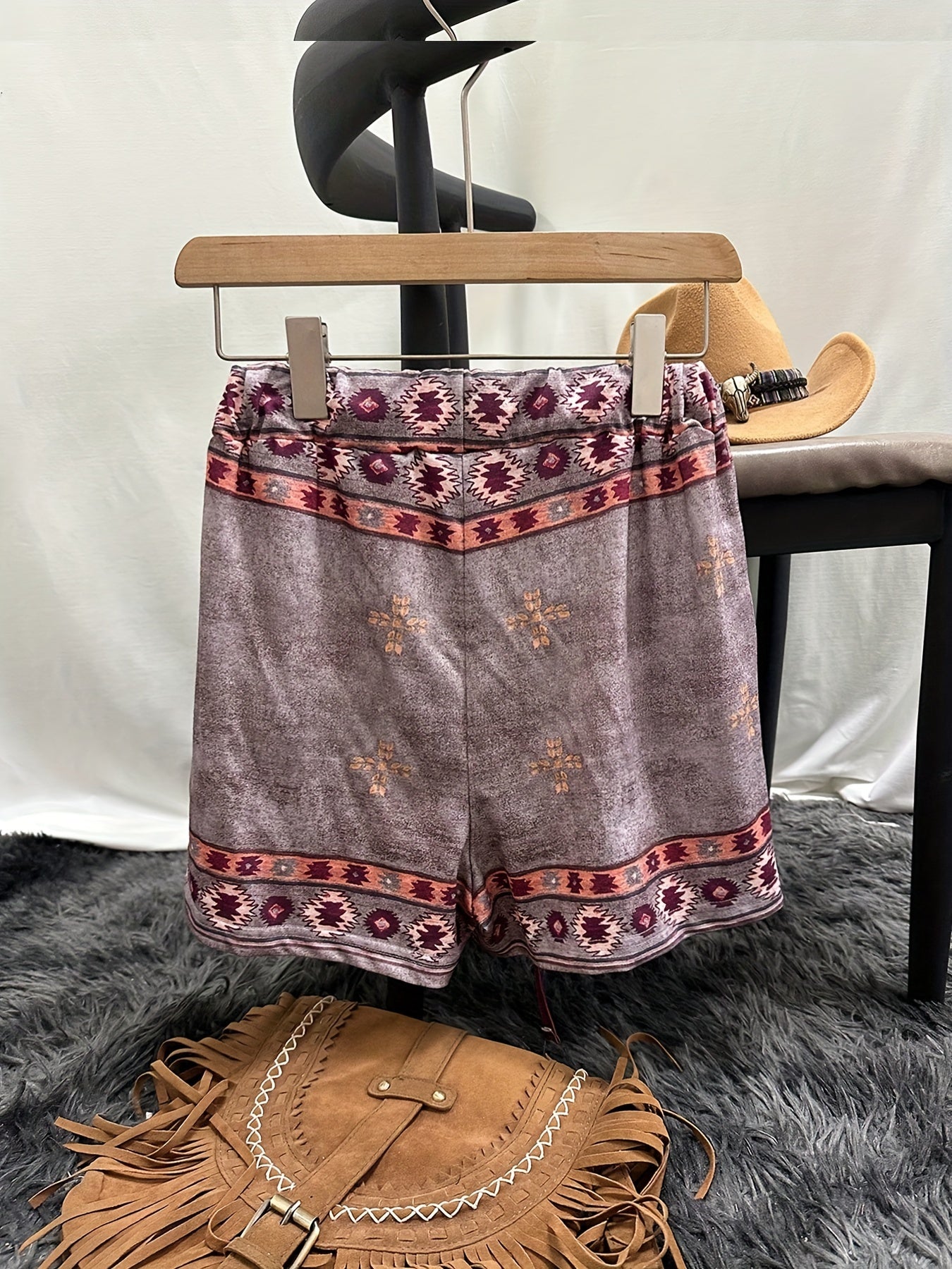 Shorts vintage com estampa Geometrica
