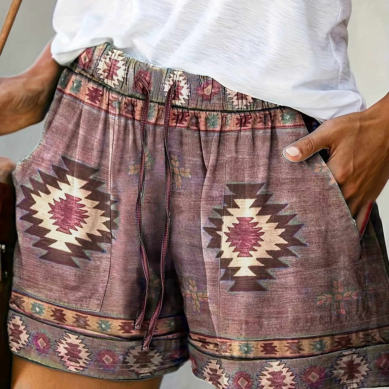 Shorts vintage com estampa Geometrica